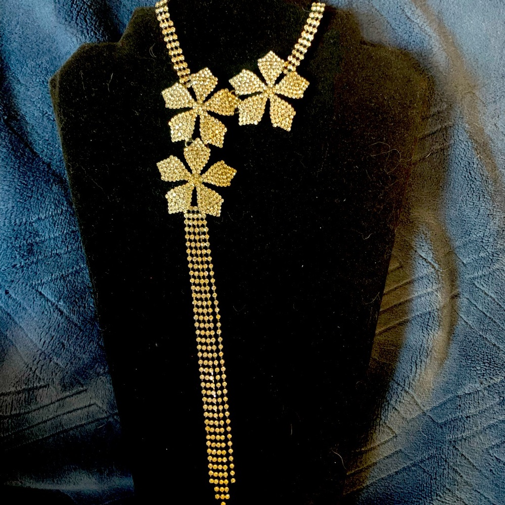 Stunning necklace